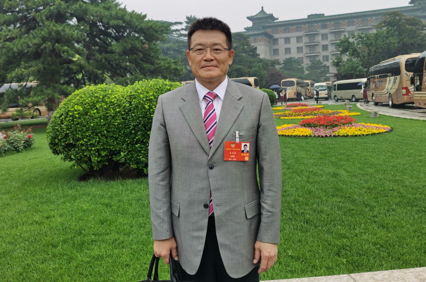 6.全國政協(xié)委員、航空工業(yè)制造院院長、黨委副書記李志強(qiáng)